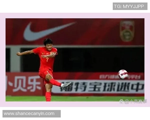 与足球明星的偶遇与成长之路:我与他们的故事与梦想交汇 与足球明星的偶遇与成长之路:我与他们的故事与梦想交汇