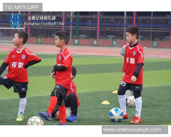 儿童足球赛专属票务优惠活动开启快来和小朋友一起享受精彩比赛时光 儿童足球赛专属票务优惠活动开启快来和小朋友一起享受精彩比赛时光